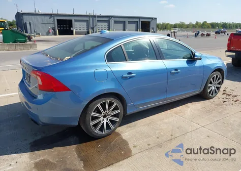 2014 Volvo S60 T5 из США, поврежденный, VIN YV1612FS0E2273313